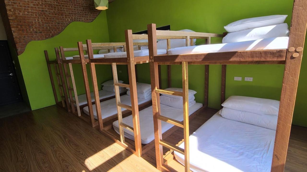 達芭凱民宿 Tabakai B&B Xinyi Exteriör bild