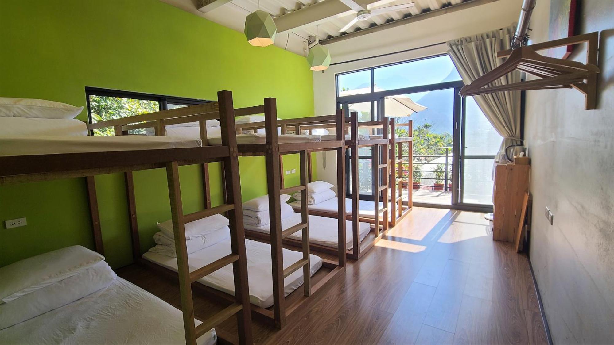 達芭凱民宿 Tabakai B&B Xinyi Exteriör bild