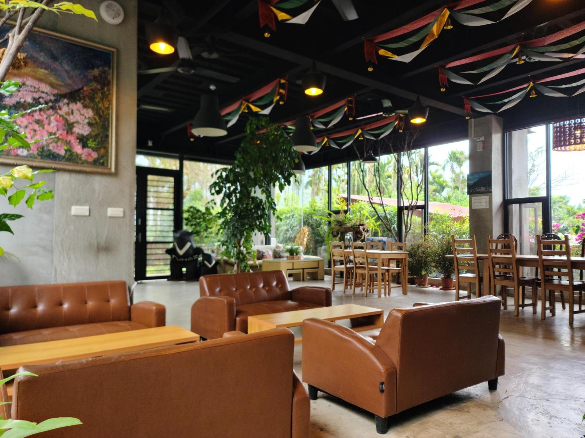 達芭凱民宿 Tabakai B&B Xinyi Exteriör bild